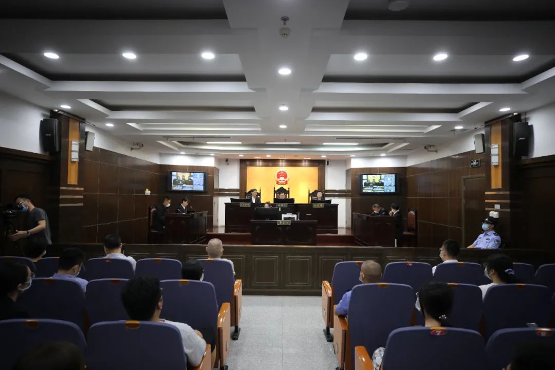 庭审现场.jpg
